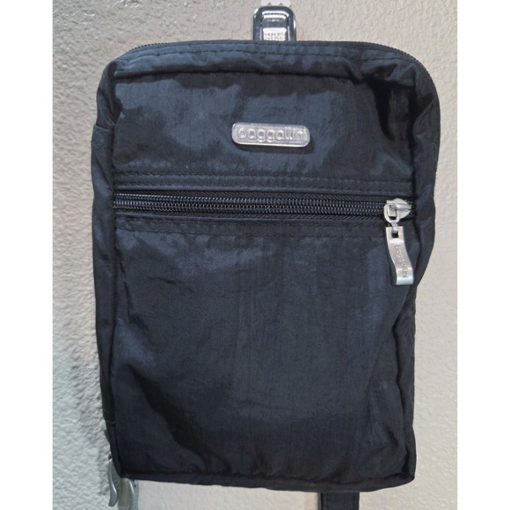 Baggallini Black Nylon‎ Crossbody Travel Organizer Bag Multi Pocket